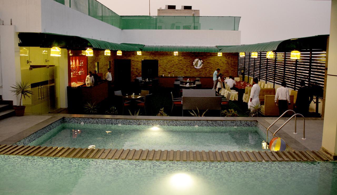 Stella Hotel Bathinda Exterior photo